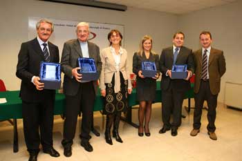 foto di gruppo delle aziende premiate